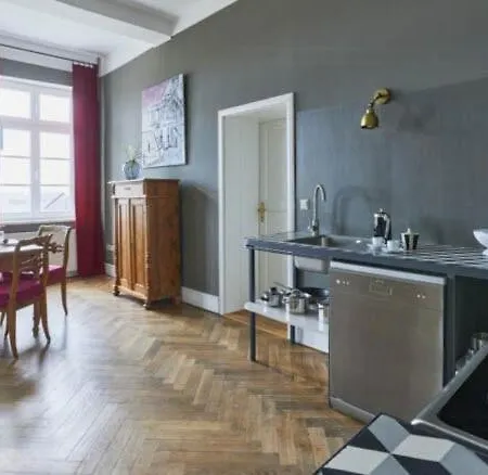 Stylish With Garden View *